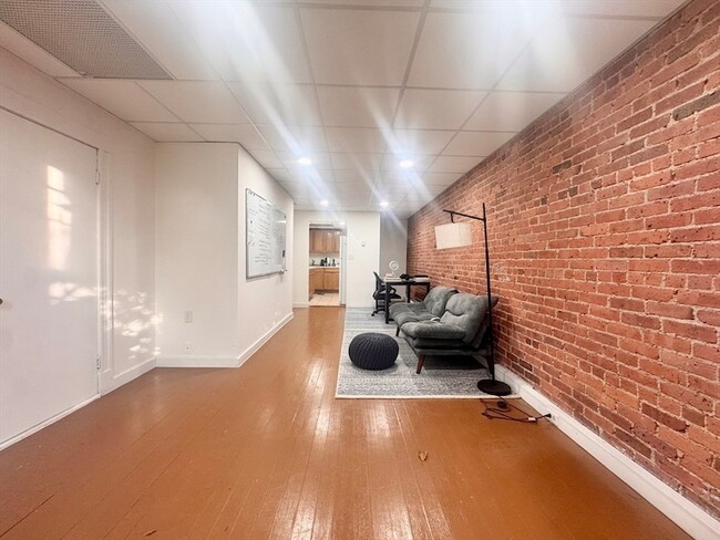 Photo - 384 Riverway Unit B