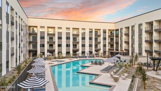 Building Photo - 1225 N Arizona Ave Unit A3