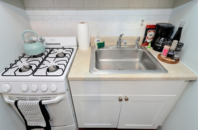 Photo - 400 W 36th St. Unit ID1323950P