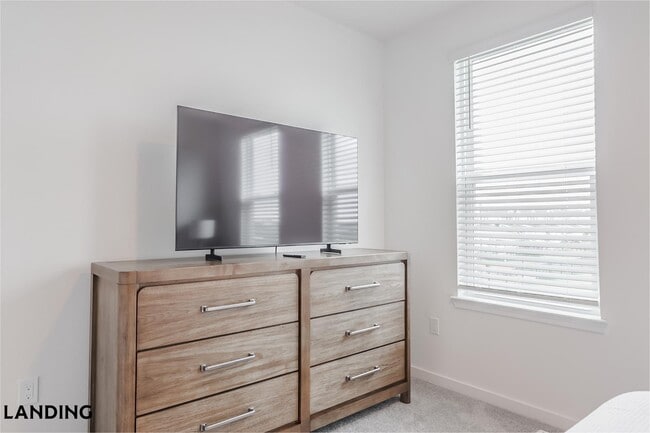 Photo - 515 Corso Ln Unit 712