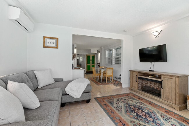 Photo - 152 Manresa Rd Unit ID1281945P