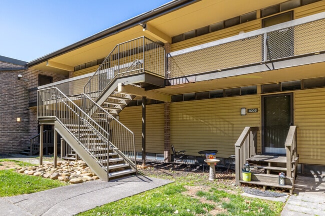 Photo - Canyon & Knox Landing