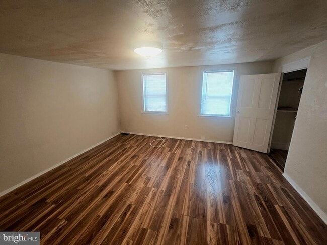 Photo - 276 E Broadway