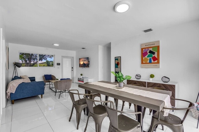 Photo - 7061 Coolidge St Unit ID1372322P