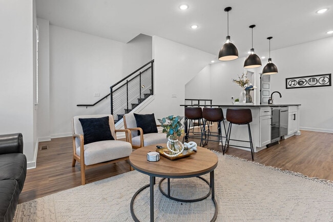 Photo - 738 Douglas Ave Unit ID1051756P