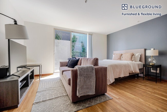 Building Photo - 4219 S Othello St Unit FL3-ID874