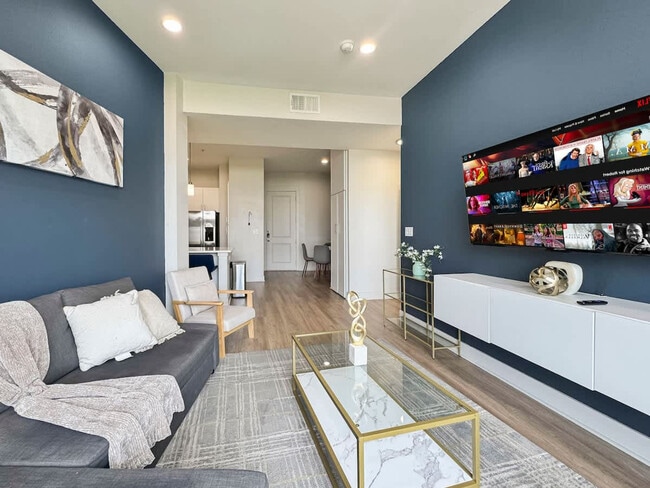 Photo - 2901 Indiana St Unit ID1285566P