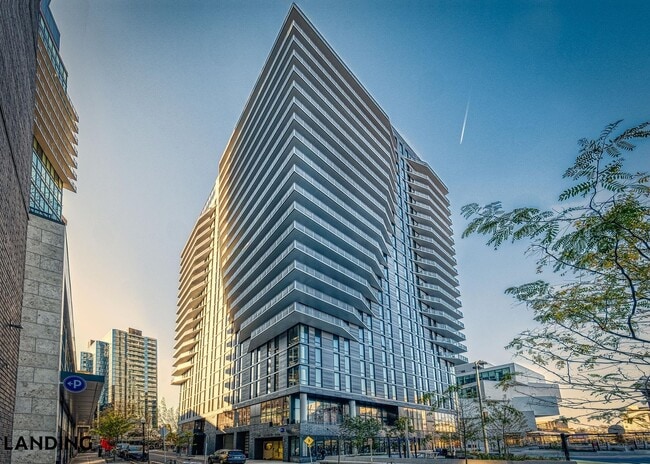 Building Photo - 1771-1788 N Pierce St Unit 314