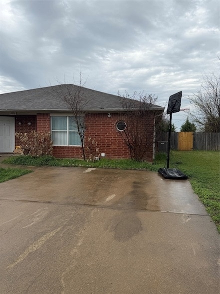 Photo - 609 Kings Way Dr Unit B