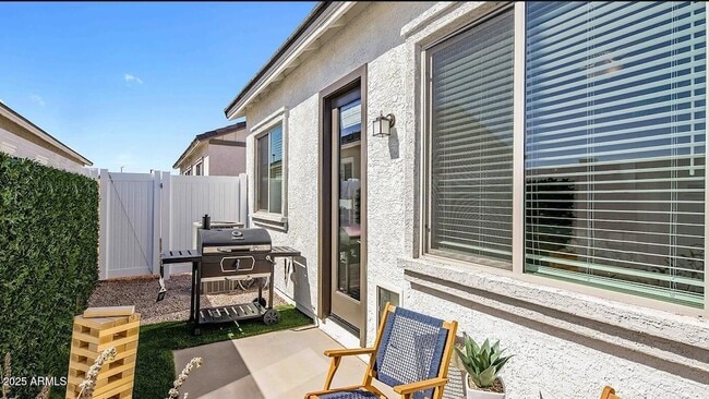 Building Photo - 20807 W Indian School Rd Unit 2