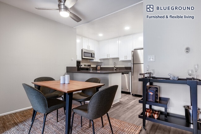 Photo - 2039 N Las Palmas Ave Unit FL2-ID117