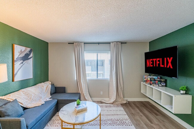 Building Photo - 8550 E McDowell Rd Unit SI ID1374247P