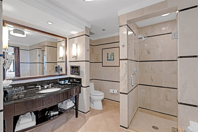 Photo - 4360 Collins Ave Unit SI FL7-ID1540557P