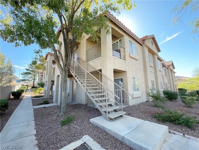 Building Photo - 2110 Los Feliz St Unit 1074