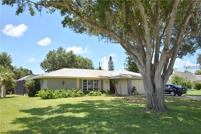 Building Photo - 3926 Calliandra Dr