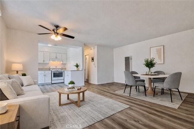 Photo - 815 N Rose Ave Unit K