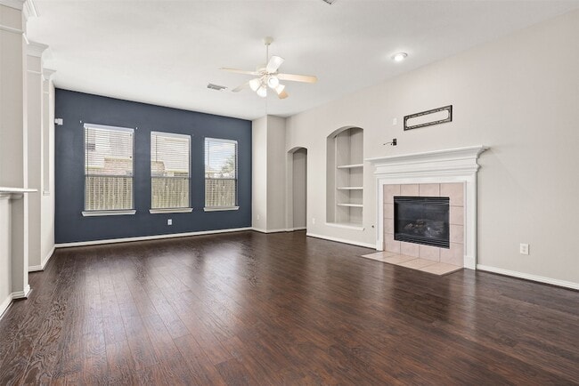 Photo - 7611 Waterlilly Ln