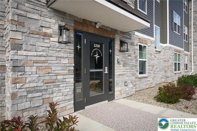 Photo - 1210 Eaton Ave Unit 305