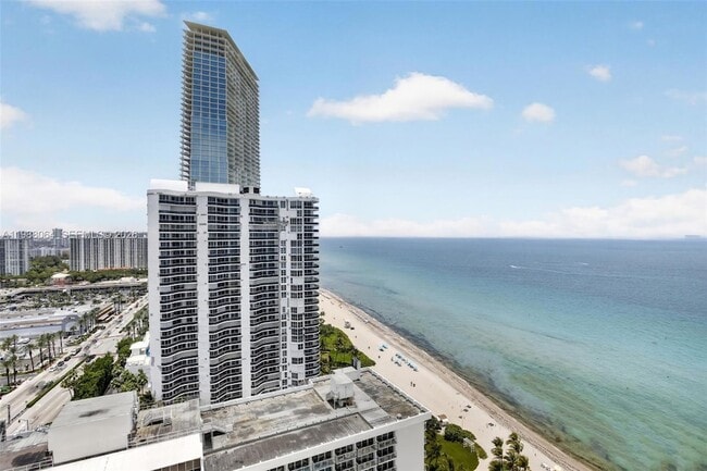 Building Photo - 16699 Collins Ave Unit 2404