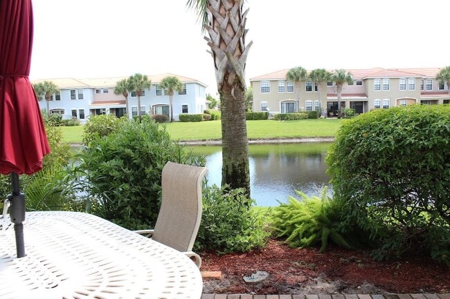 Building Photo - 149 Gramercy Square Dr