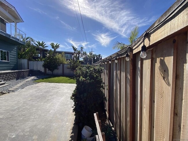 Photo - 1305 Blue Sky Dr