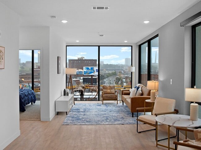 Building Photo - Lux: Wonderland in Crossroads / Katz on Main