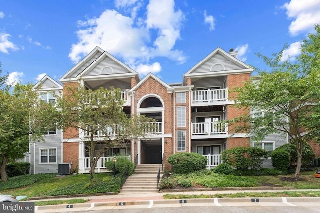 Building Photo - 7501 Ashby Ln Unit J
