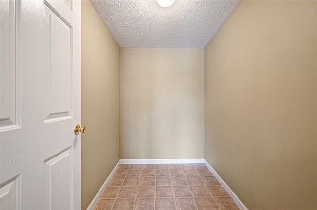 Photo - 208 Village Pl