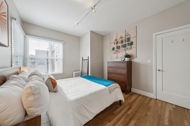 Photo - 2226 North Point St Unit FL3-ID379185P