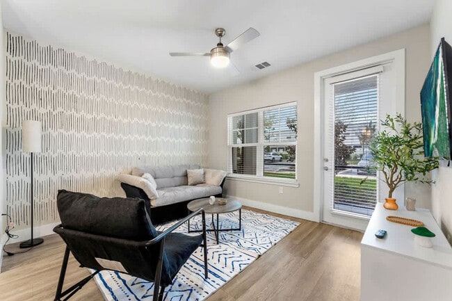 Building Photo - 12595 Windy Pointe Lp Unit ID1314632P