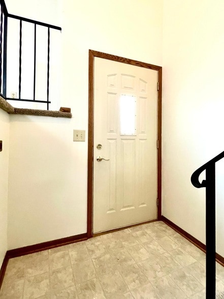 Photo - 6166 Upper 51st St N