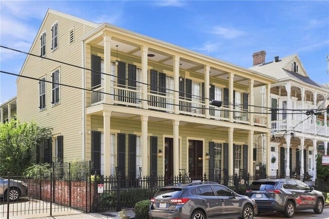 Building Photo - 1520 St Mary St Unit E