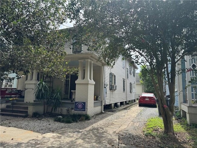 Photo - 8134 Freret St