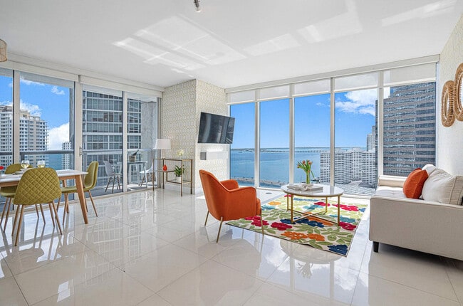 Building Photo - 485 Brickell Ave Unit ID1240555P