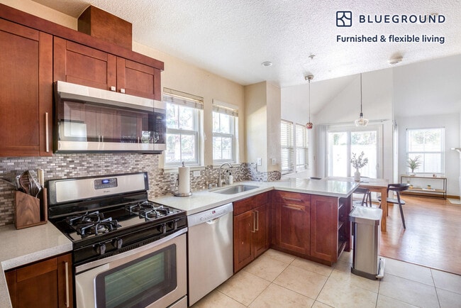 Photo - 1000 Stern Ln