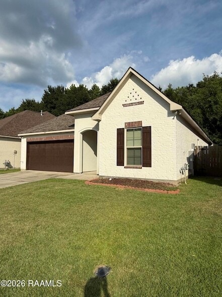 Photo - 404 Sparrowhawk St