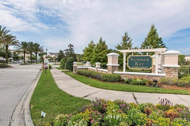 Building Photo - 8201 Green Parrot Rd Unit 307