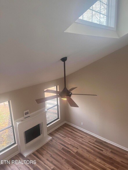 Photo - 7666 Chatham Cir NW