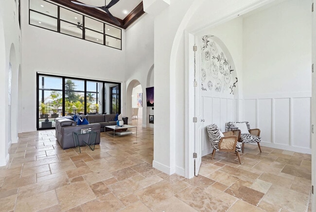 Building Photo - 494 Seagull Ave Unit SI FL1-ID1296214P