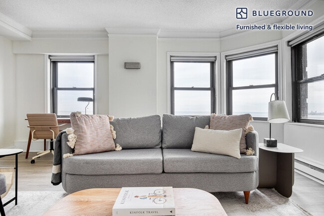 Photo - 1400 N Lake Shore Dr Unit FL9-ID556