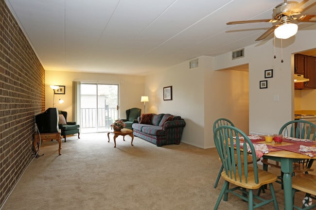 2BR_1BA 840 sq ft - Living Room - Lorlyn of Batavia