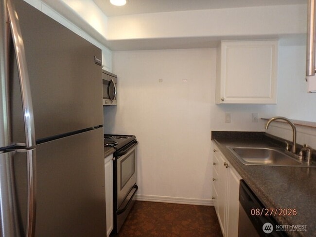 Photo - 18621 Blueberry Ln