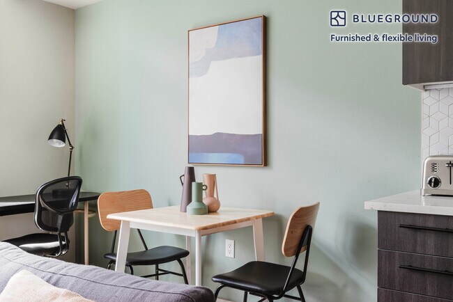 Photo - 104 12th Ave Unit FL5-ID752