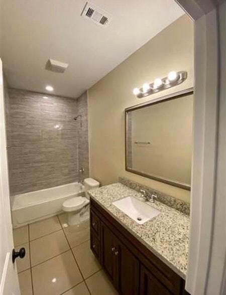 Photo - 6234 Willis St