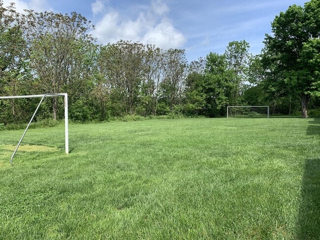 Photo - Seneca Place