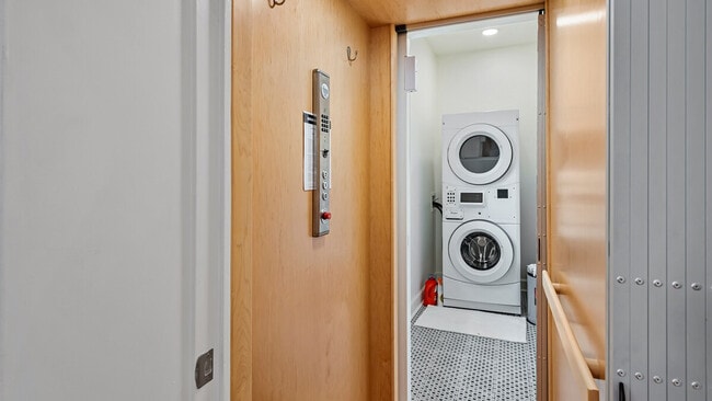 Photo - 20 Brandon Way Unit SI ID1253473P