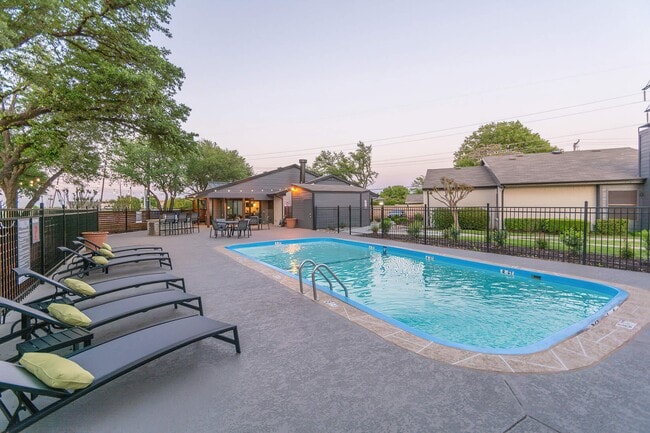 Building Photo - Foundation at Cityline