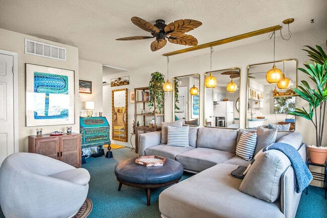 Building Photo - 15209 Leeward Dr Unit ID1285313P