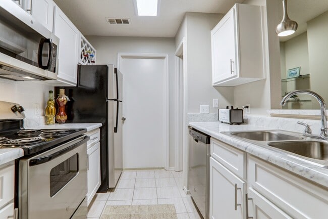 Photo - Kings Mill Apartment Homes