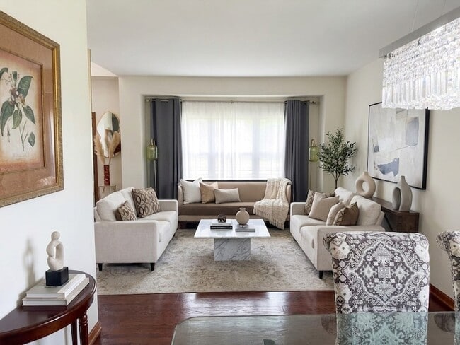 Photo - 14615 Colonial Pkwy